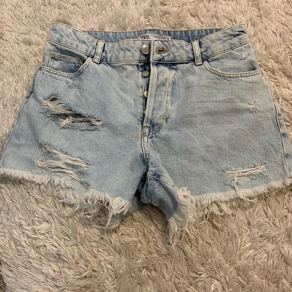 Zara Jean Shorts - Picture 1 of 3